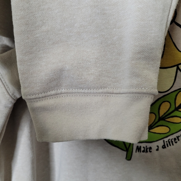 Natural Life Comfy Pocket Sweatshirt Daisy Flower Graphic Size Large - Picture 7 of 9